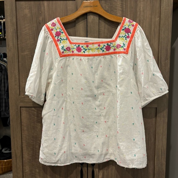 Talbots White Top with Multicolor Embroidery - Picture 2 of 13